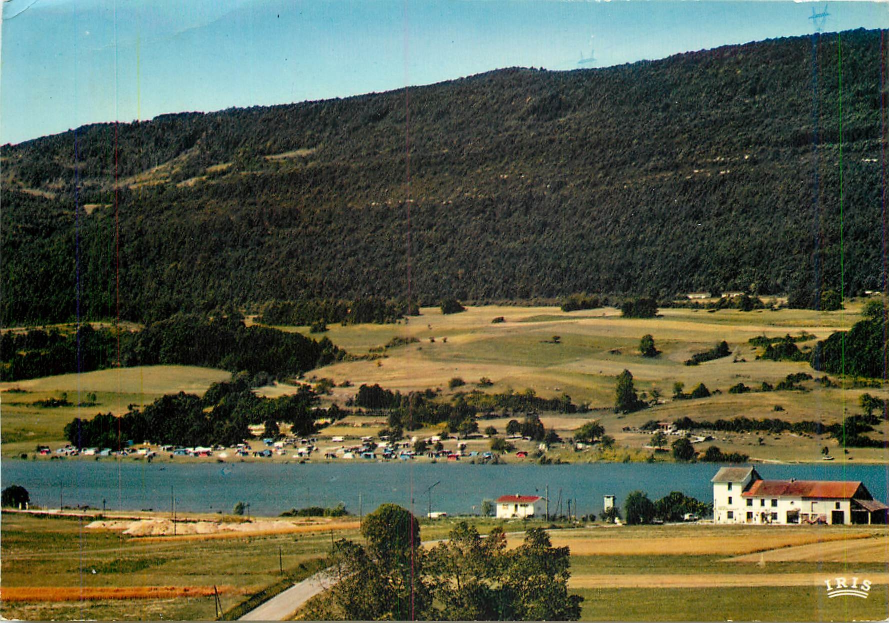 Vue sur le camping Matafelong et l'hôtel "Au Moulin du Pont" — Thoirette (Jura) — IRIS