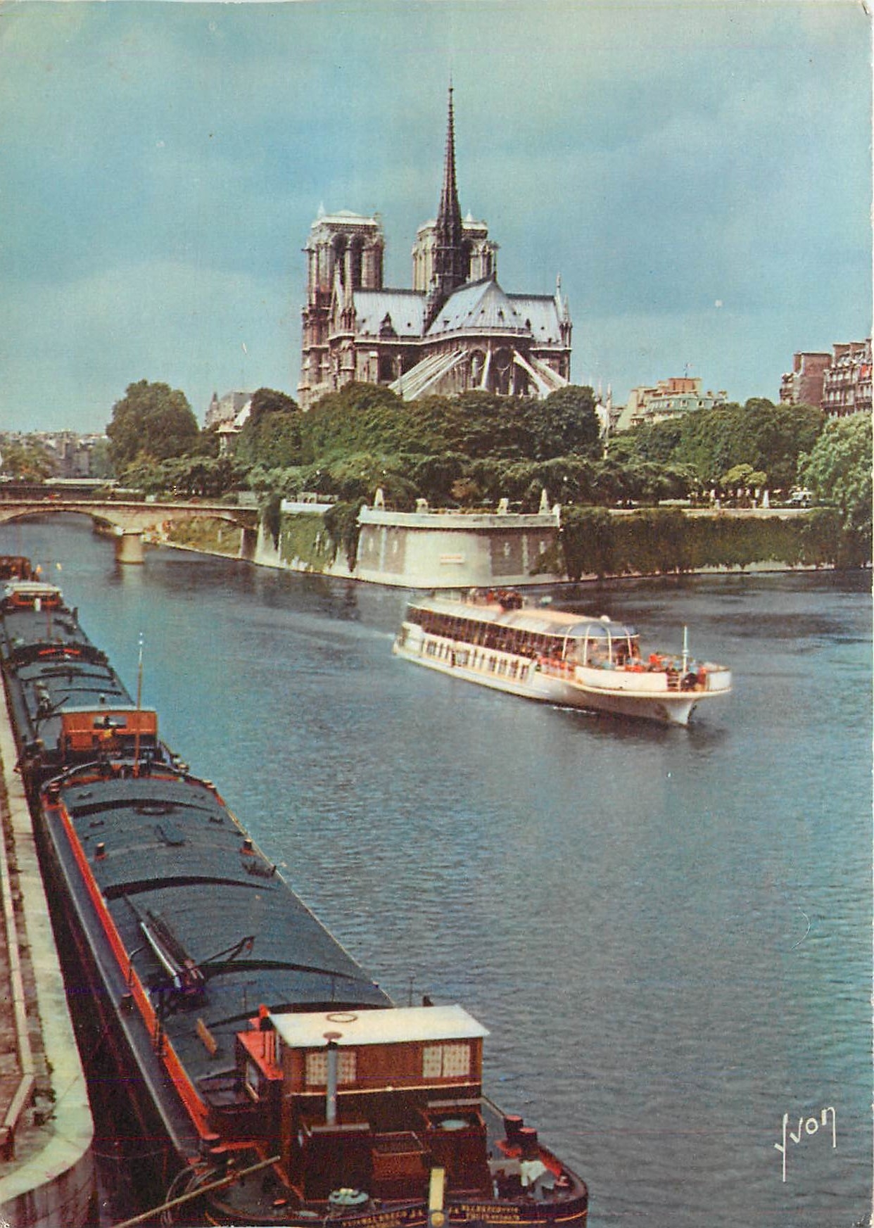 CPM Couleurs et Lumiere de France Paris Promenade sur la Seine autour de Notre Dame en bateau parisi