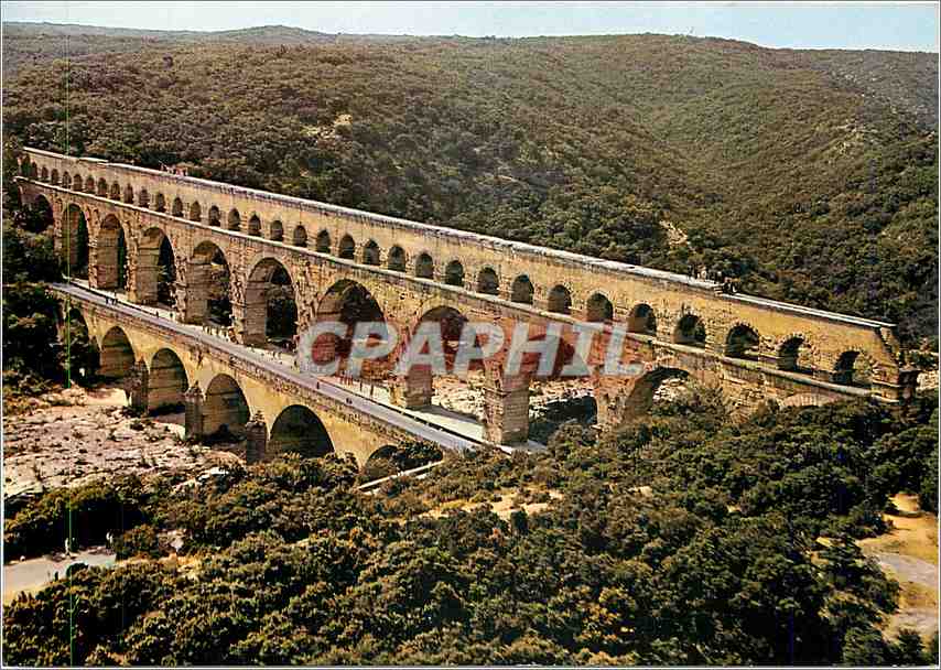 CPM Le Pont du Gard Aqueduc romain (Long 269 m)