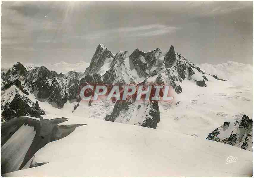 CPM Chamonix Mont Blanc Teleferique de l'Aiguille du Midi (3842 m) le plus haut du Monde Aretes de R
