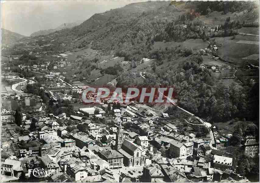 Allevard-les-Bains (Isère) — Vue panoramique aérienne — Éditions Aériennes Commerciales