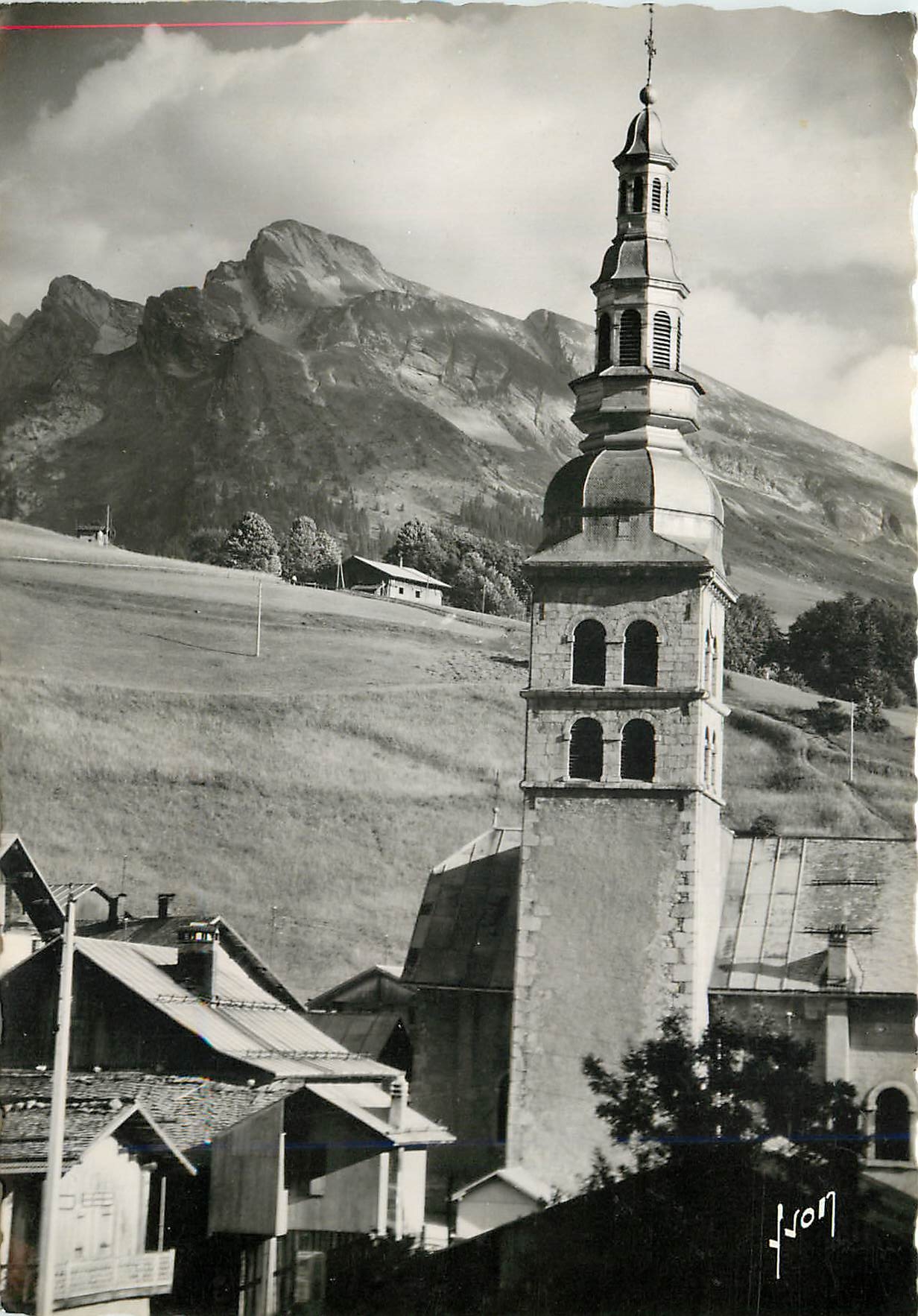La Clusaz (Hte-Savoie) — Le clocher et le pic de l'Étale (2483 m.) — Les Éditions d'Art, n° I.B. 4766