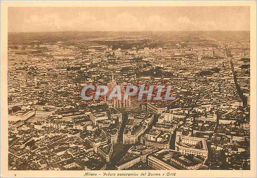 CPM Milano Veduta panoramica del Duomo e Citta