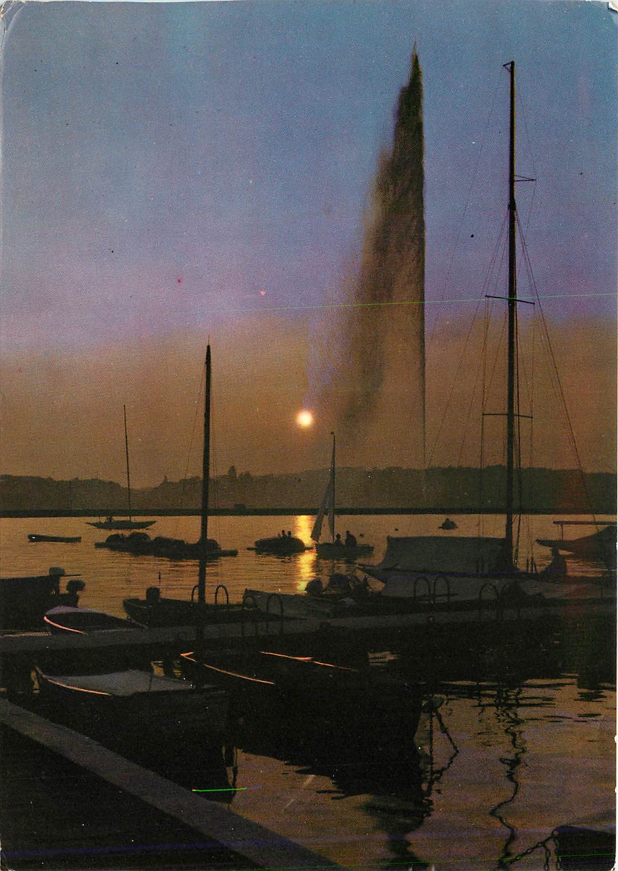 CPM Geneve Coucher de solei sur le Jet d'Eau 130 m