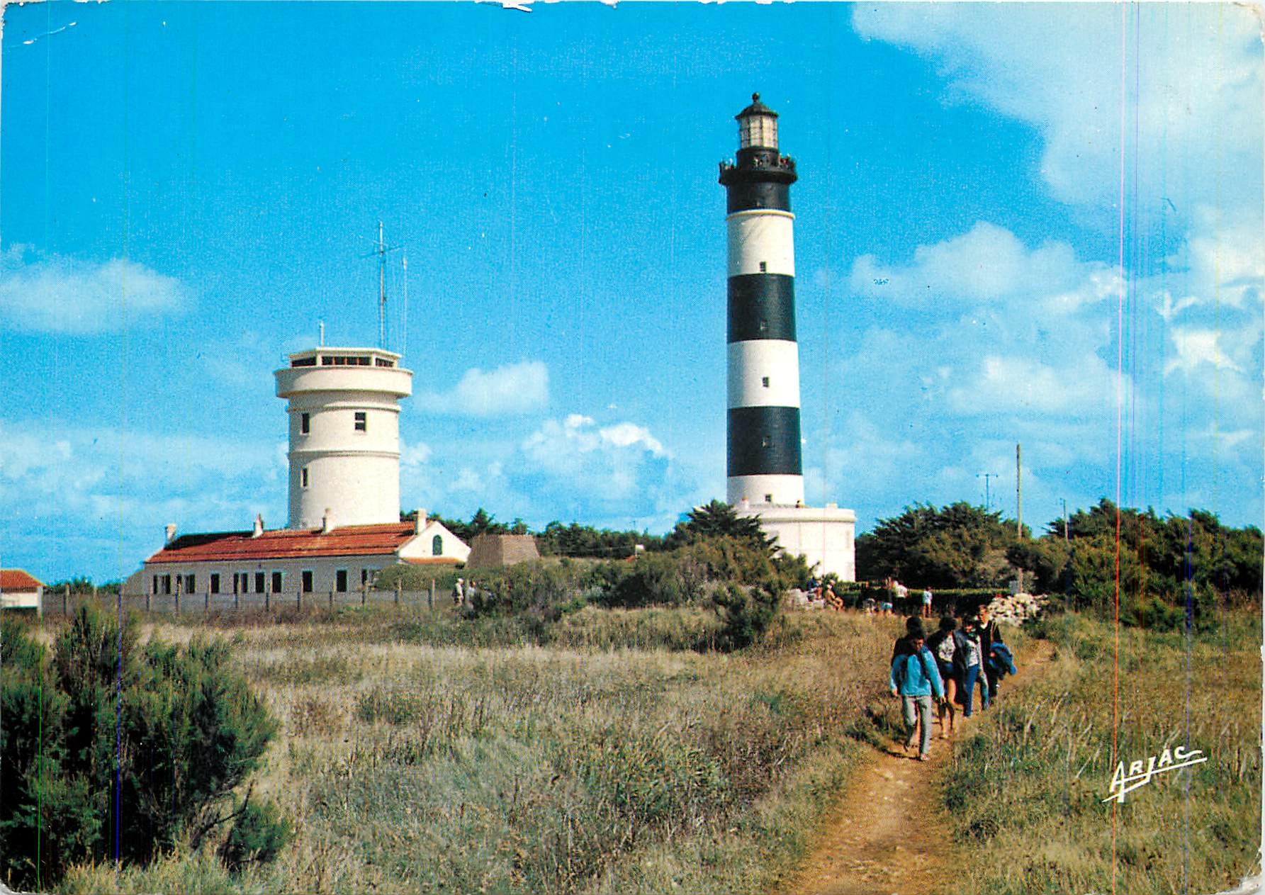 CPM Sur la Cote de Lumiere Ile d'Oleron le Phare de Chassiron