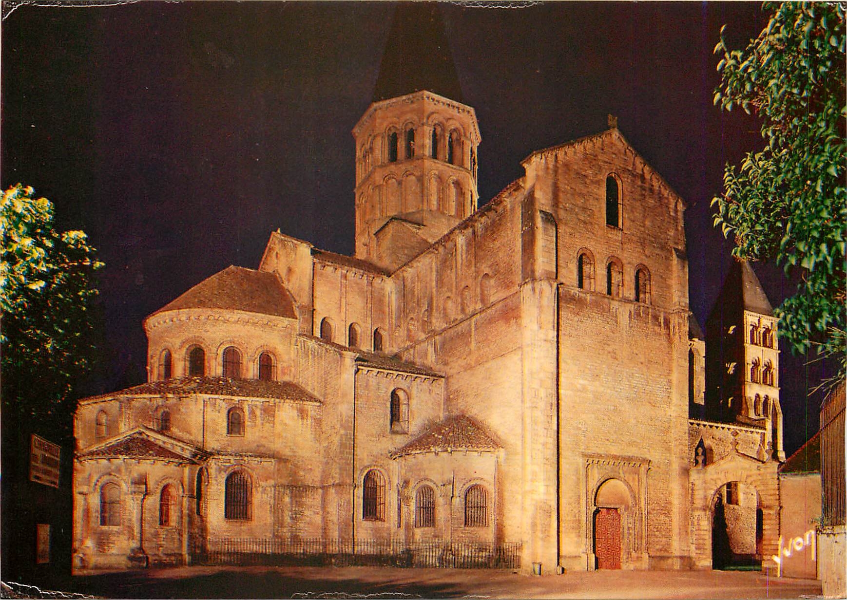 Basilique de Bourgoin — éditeur Couleurs et Lumière de France, n°10/994