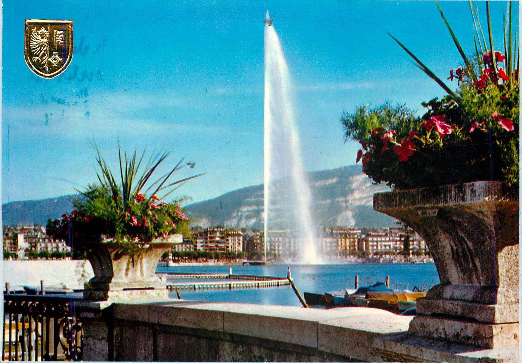 CPM Geneve Le Jet d'Eau depuis le Quai du Mont Blanc