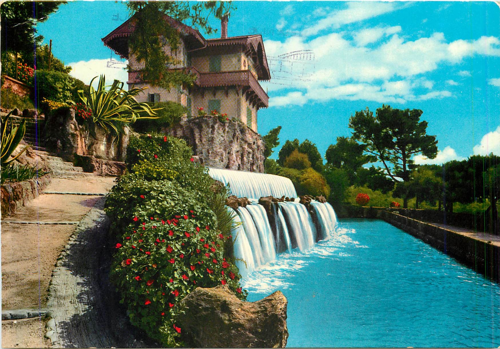 CPM Nice Les jardin et le cascade de Gairaut