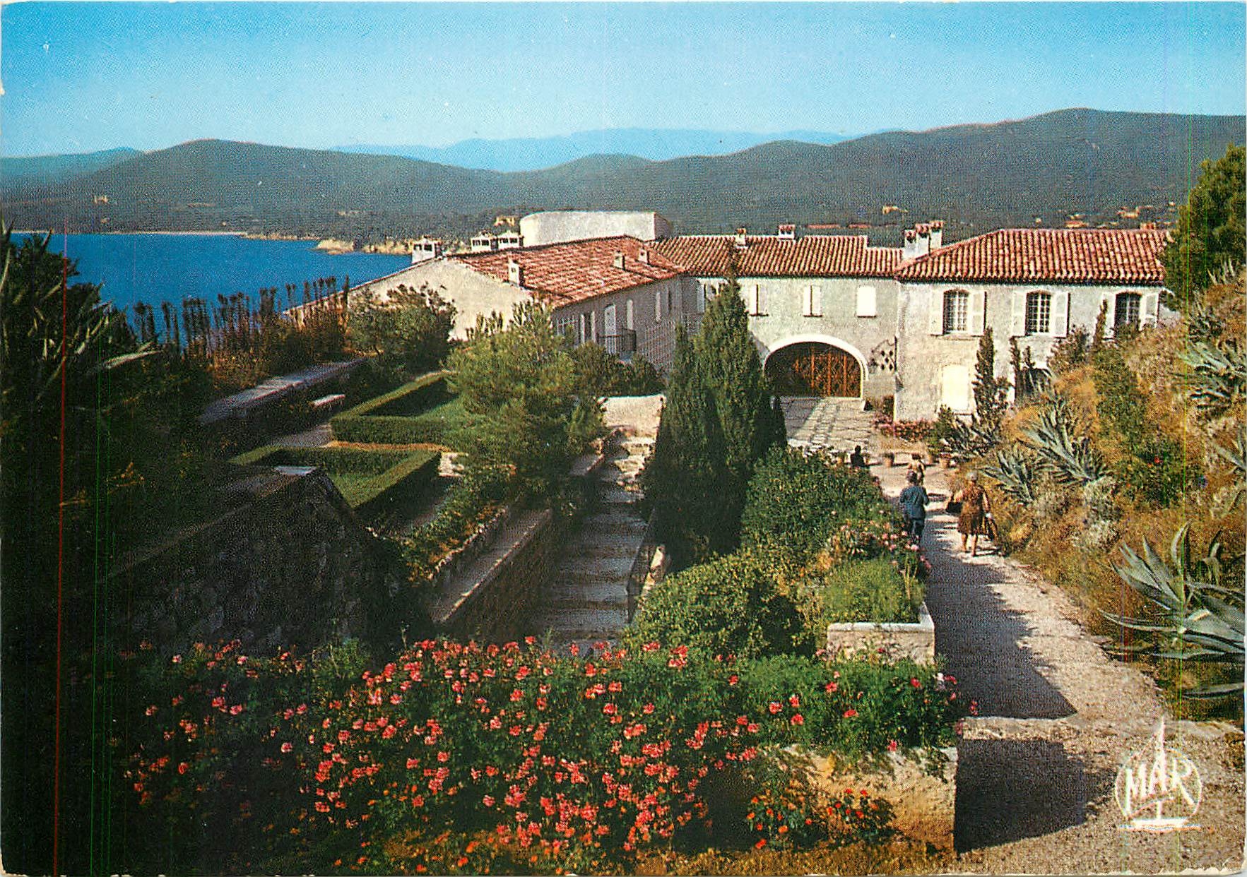 CPM La Cote d'Azur Bormes les Mimosas (Var) Interieur du Fort de Bregancon (XVIe s) Residence d'ete 