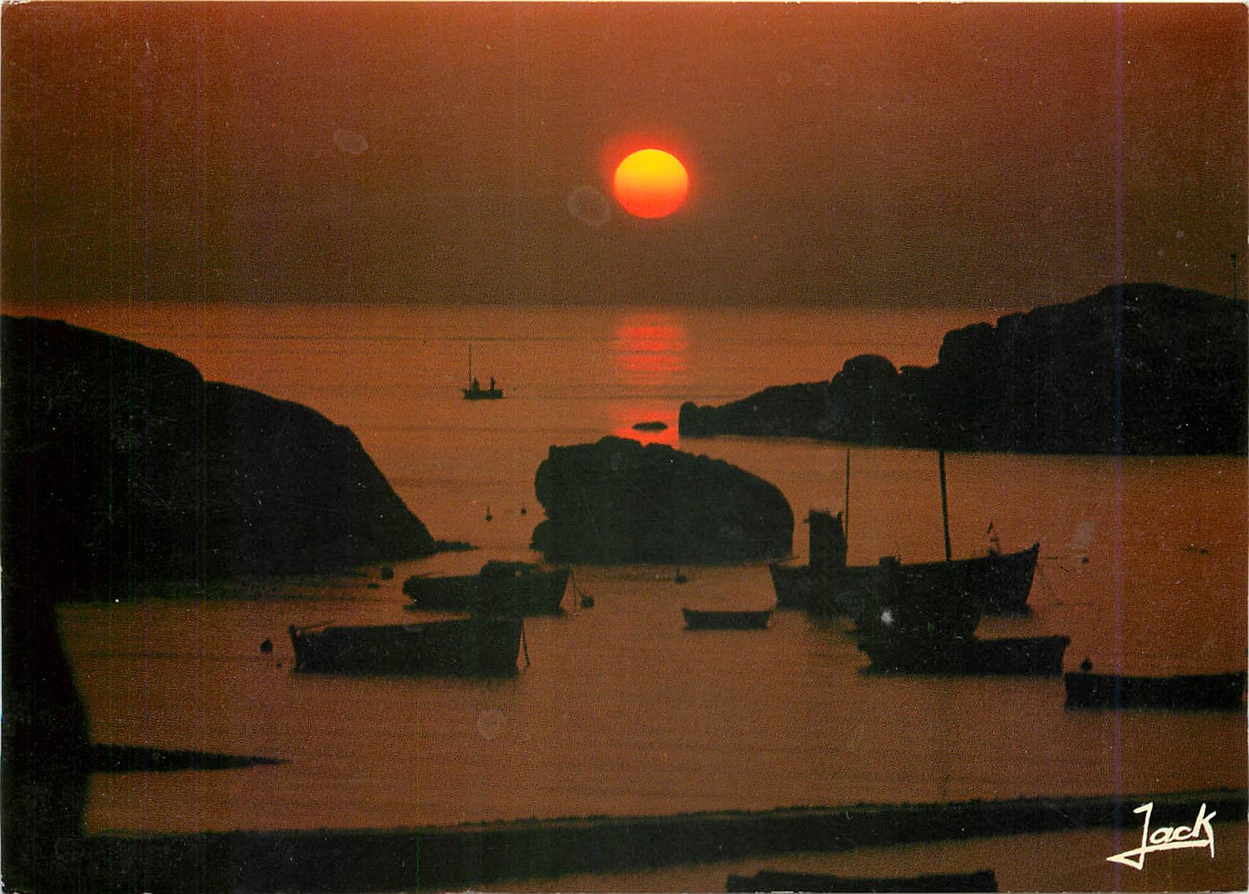 CPM Couleurs de Bretagne Coucerh de soleil sur la cote Bretonne