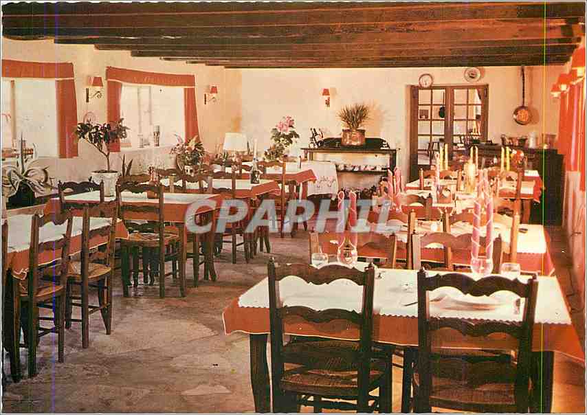 Sala de comedor — Posada «Les Zéros» — Ediciones Couleurs Naturelles