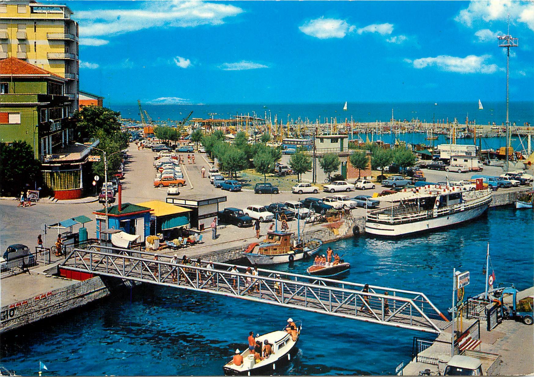 CPM Cattolica Port avec Pont Tournant