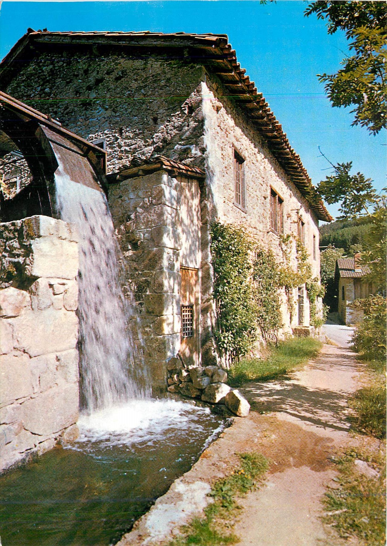 Moulin Richard de Bas - Ambert (P.-de-D.) — La roue du Moulin à Papier — Cliché Parant
