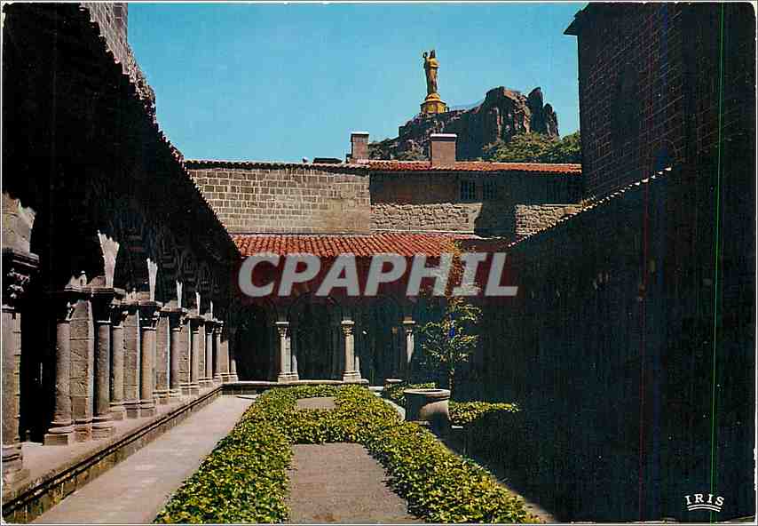 CPM Le Puy en Velay Le lcoitre roman Byzanin de la Cathedrale et le rocher Corneile