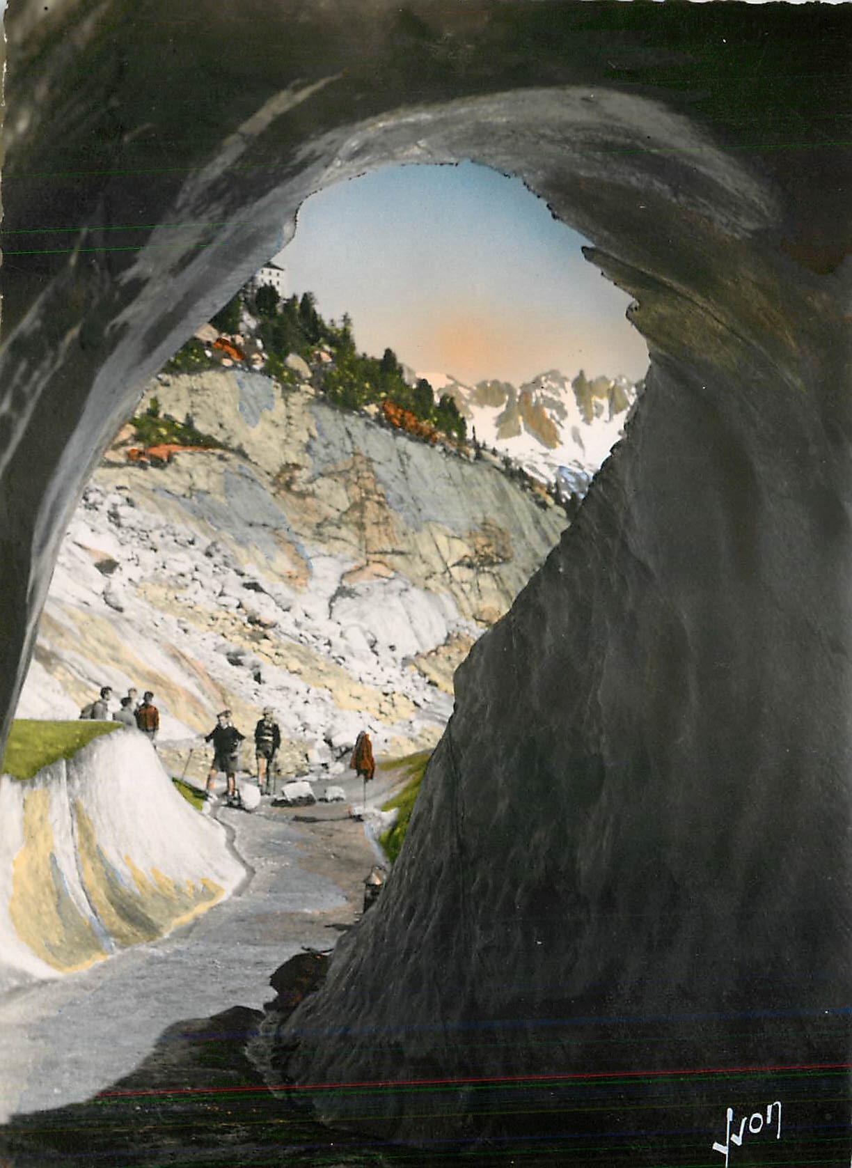 Chamonix-Mont-Blanc — La Mer de Glace - Entrée de la Grotte — J. Jon