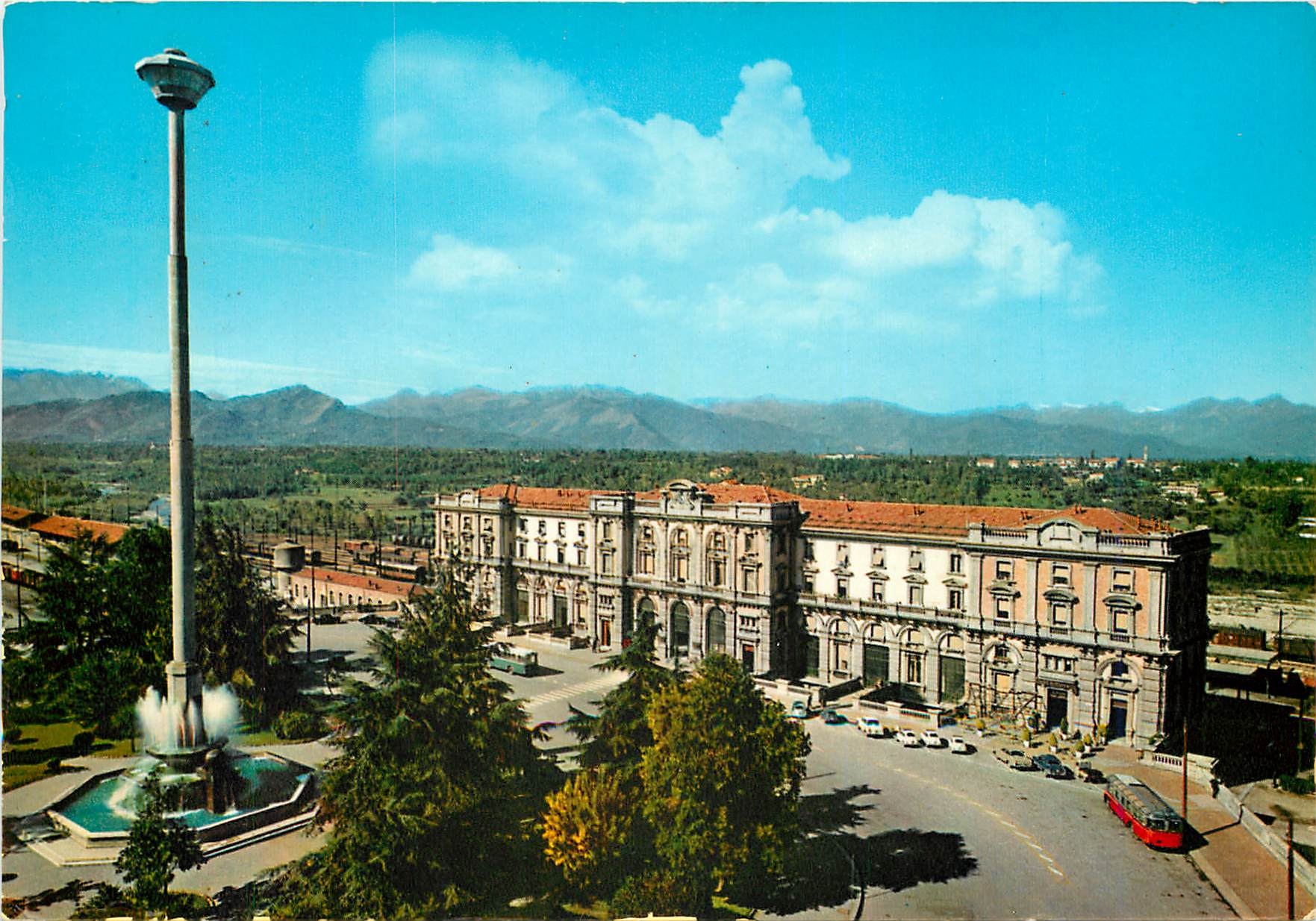 CPM Cuneo m 534 Gare du chemin de fer Bahnof