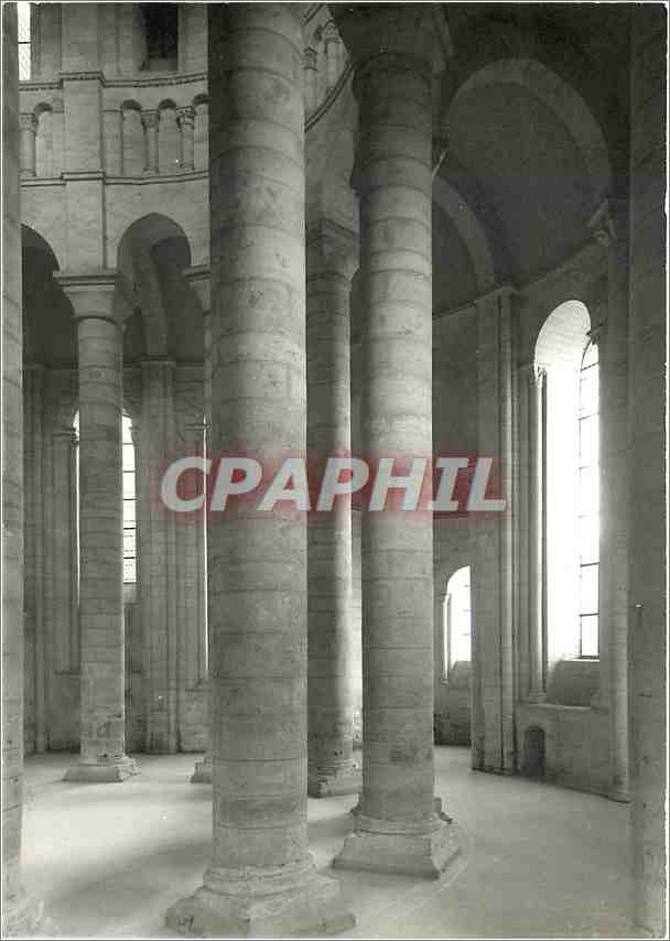CPM Abbaye de Fontevrault (M L) Eglsie abbatiale (XIIe s) Le Deambulatoire