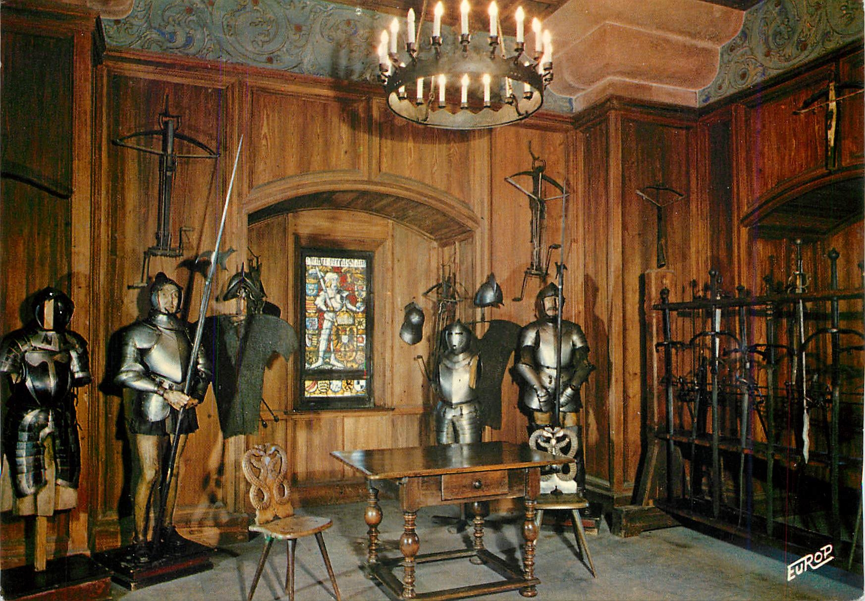 CPM Chateau du Haut Koenigsbourg (Bas Rhin) Alt 757 mPremier Etage Partie de la Salle des Chevaleir 