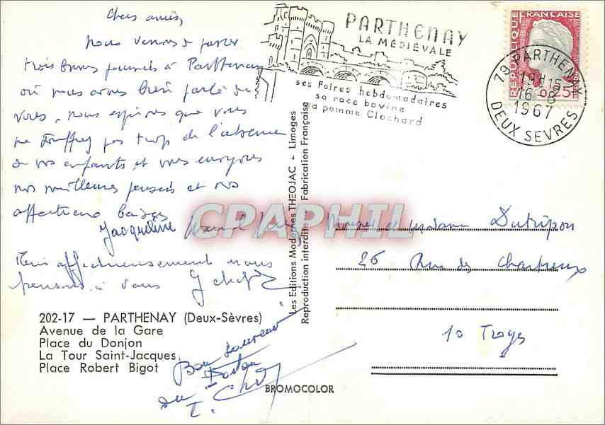 CPM Parthenay (Deux Sevres) Avenue de la Gare Place du Donjon Poupee — Rückseite