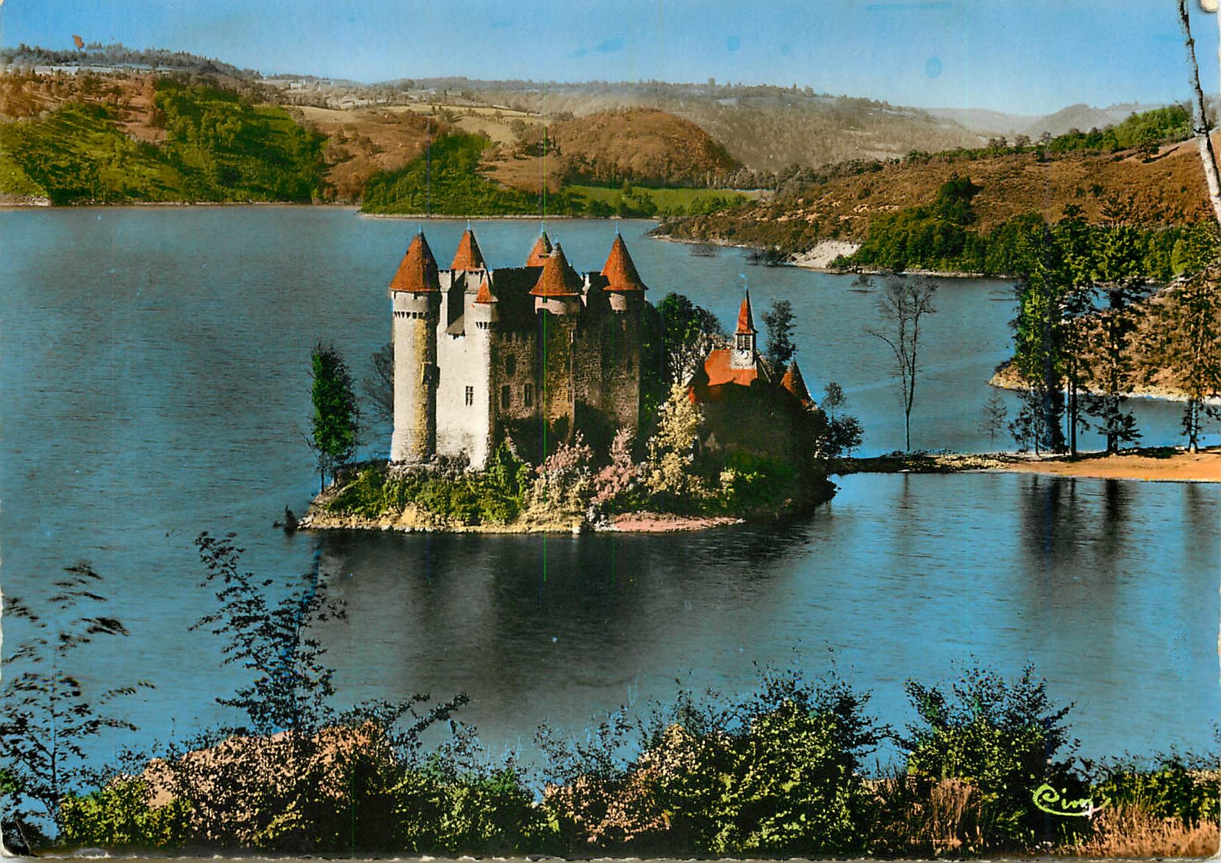 CPM Chateau de Val (XVe s) sur le Lac du Barrage de Bort (Correze) Vieille Pierres