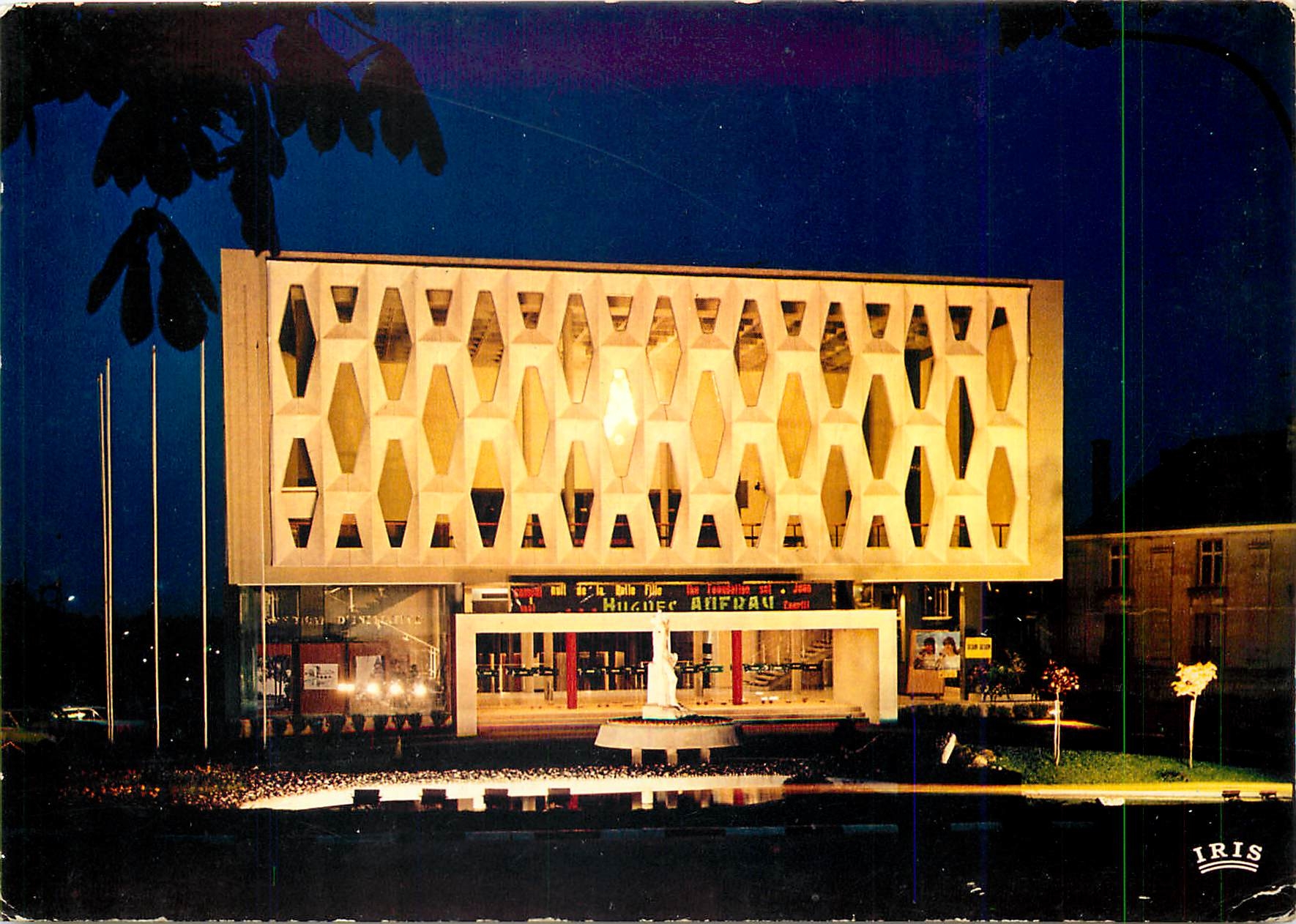 CPM Pathernay (Deux Sevre) Salle des Congres et Theatre Le Sauter et le J F Marechal