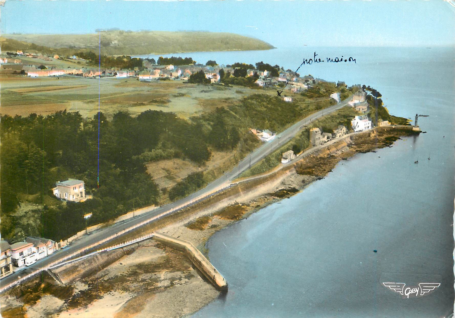 Vue aérienne de la Pointe de Cesson — Saint-Brieuc — éditeur Gaey