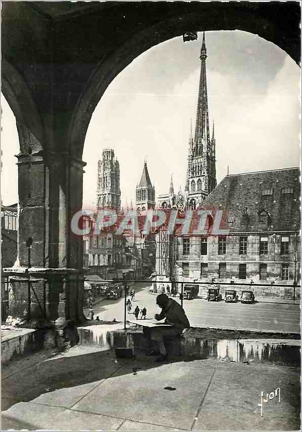 CPM Rouen La Cathedrale vue de la Loggia du monument de Saint Romain