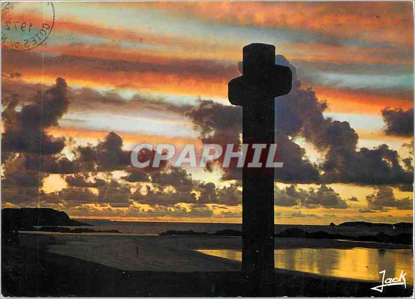 CPM Coulerus de Bretagne Calvaire au couchant