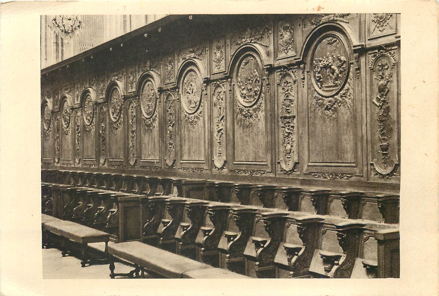 Cathédrale d'Orléans — Lambris et stalles de 1706 rétablis en 1938 — Edit. R. Houpeé Orléans
