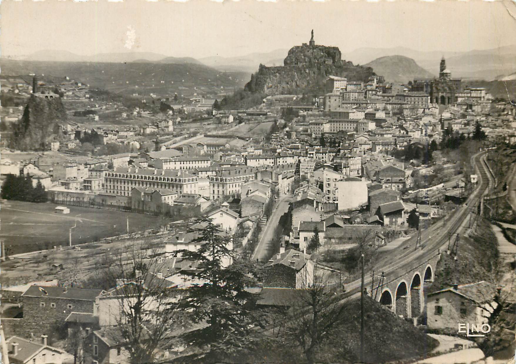 Le Puy-en-Velay — vue générale prise de la route de Saugues — Édition EJNO