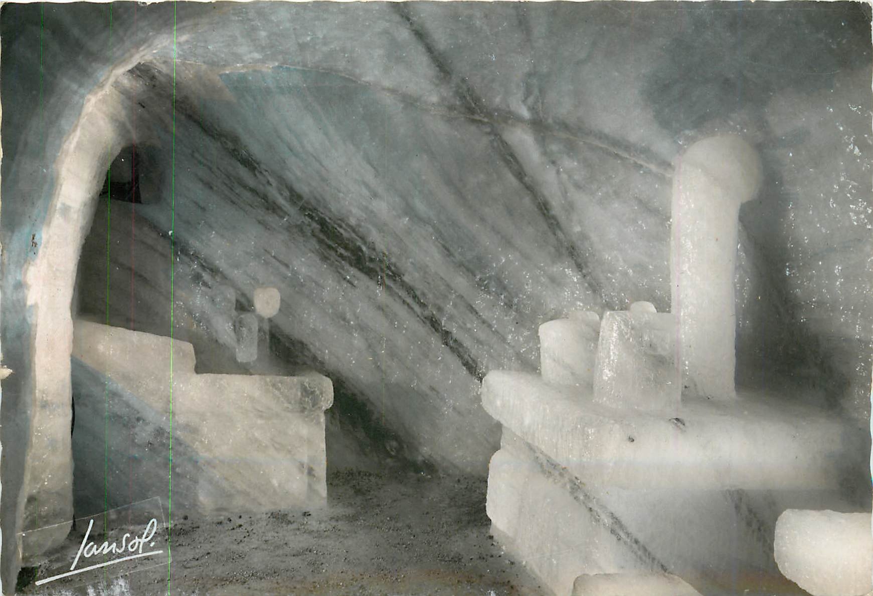 CPM Chamonix Mont Blanc (Alt 1050 m) la Grotte de la Mer de glace la cuisine