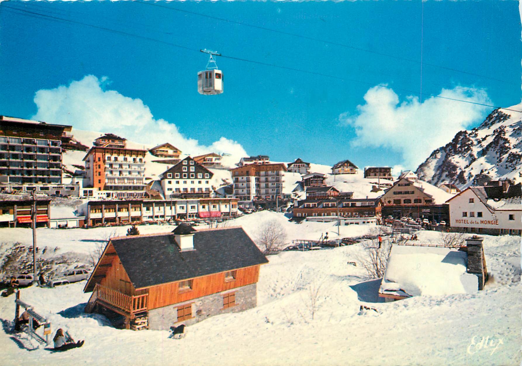 CPM Les Pyrenees La Mongie alt 1800 m