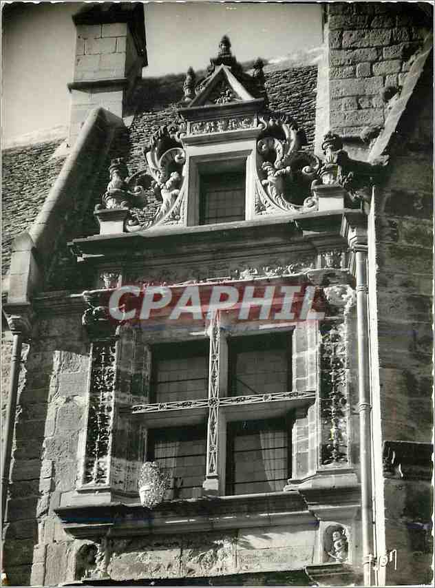 CPM Sarlat (Dordogne) Fenetre renaissance ornant la maison ou naquit Etienne de la Boetie