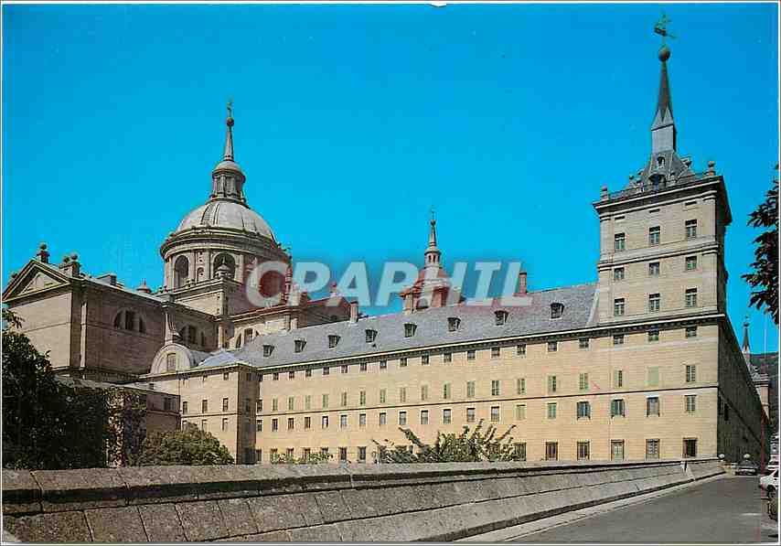 CPM San Lorenzo de El Escorial (Madrid) Monastere Facade Est