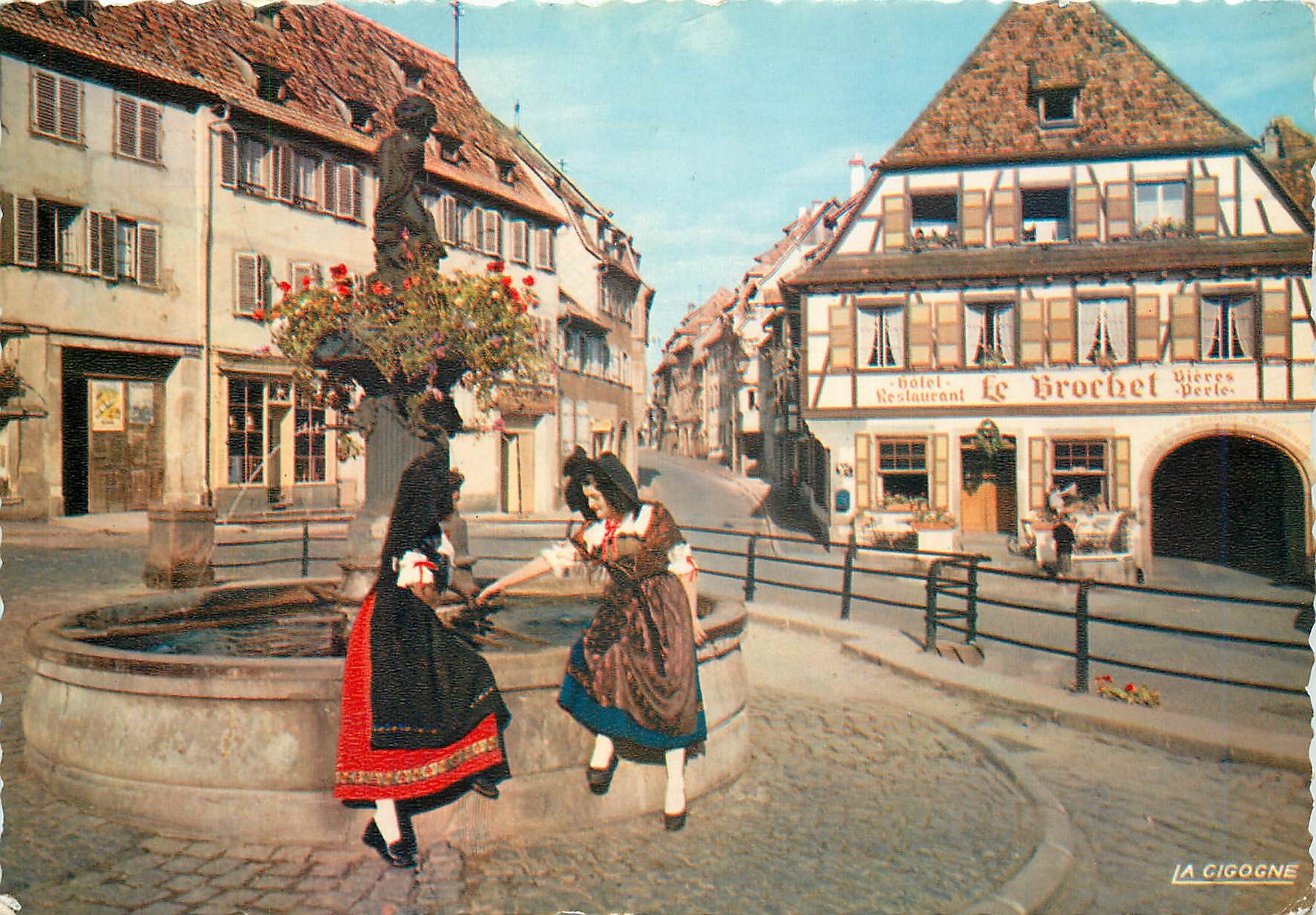 CPM L'Alsace Pittoresque Aldsaciennes a Barr Folklore