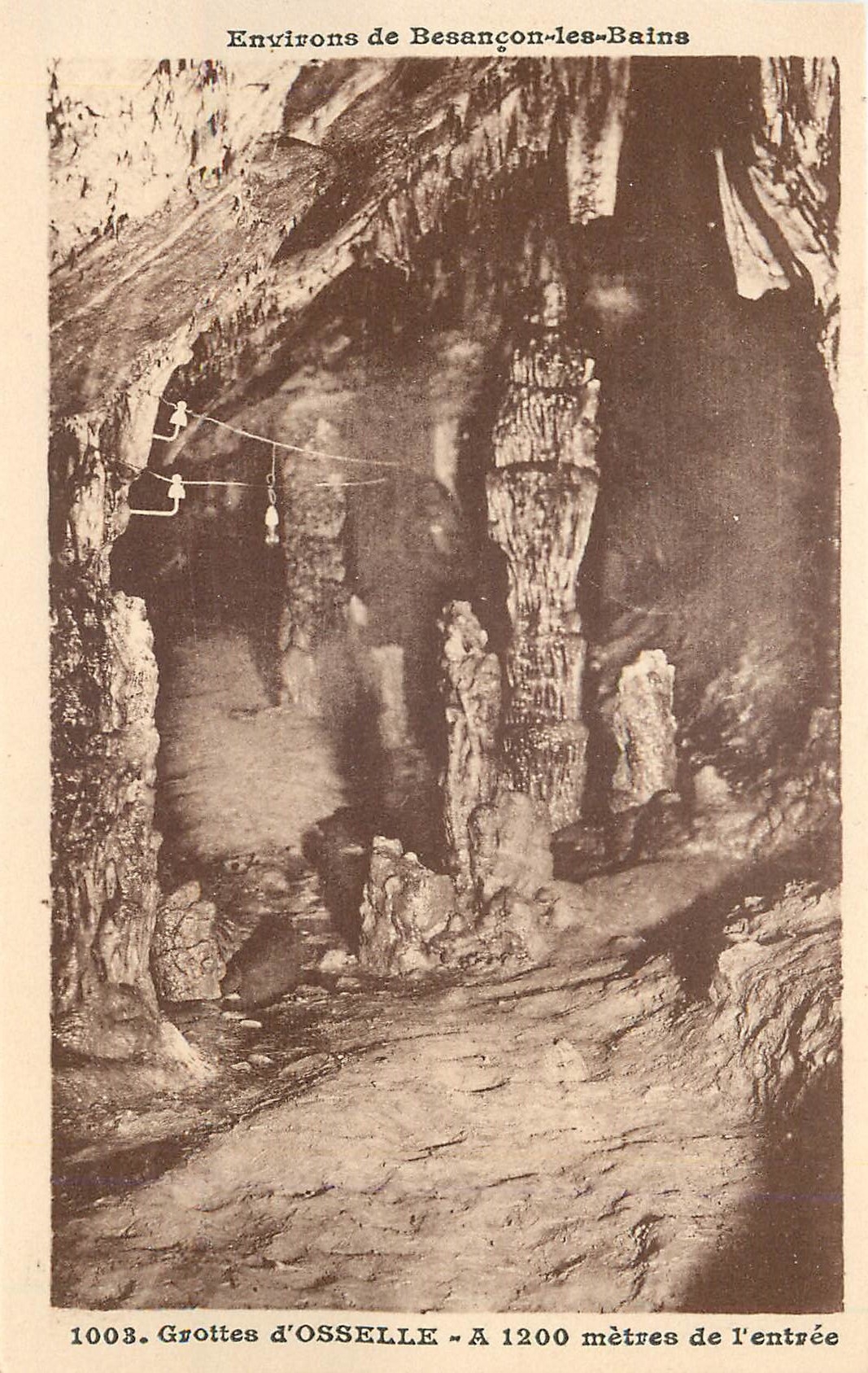 CPA Environs de Besancon les Bains Grottes d'Osselle a 1200 m de l'entree