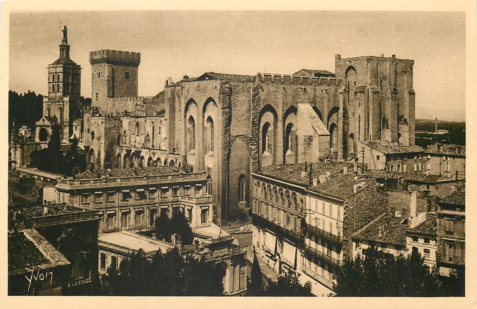 CPA La Douce France Avignon (Vaucluse) Le Palais des Papes