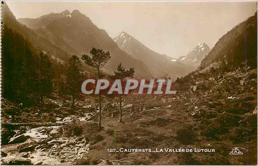 CPA Cauterets la Vallee de Lutour