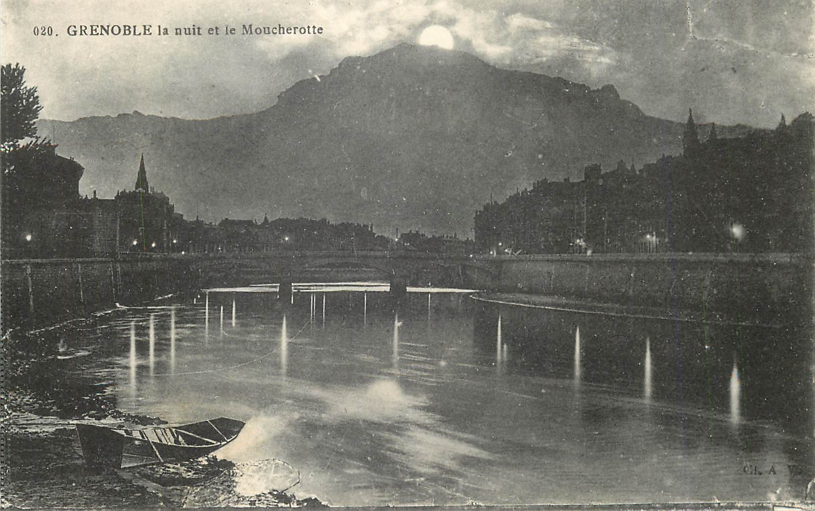 CPA Grenoble la nuit et le Moucherotte