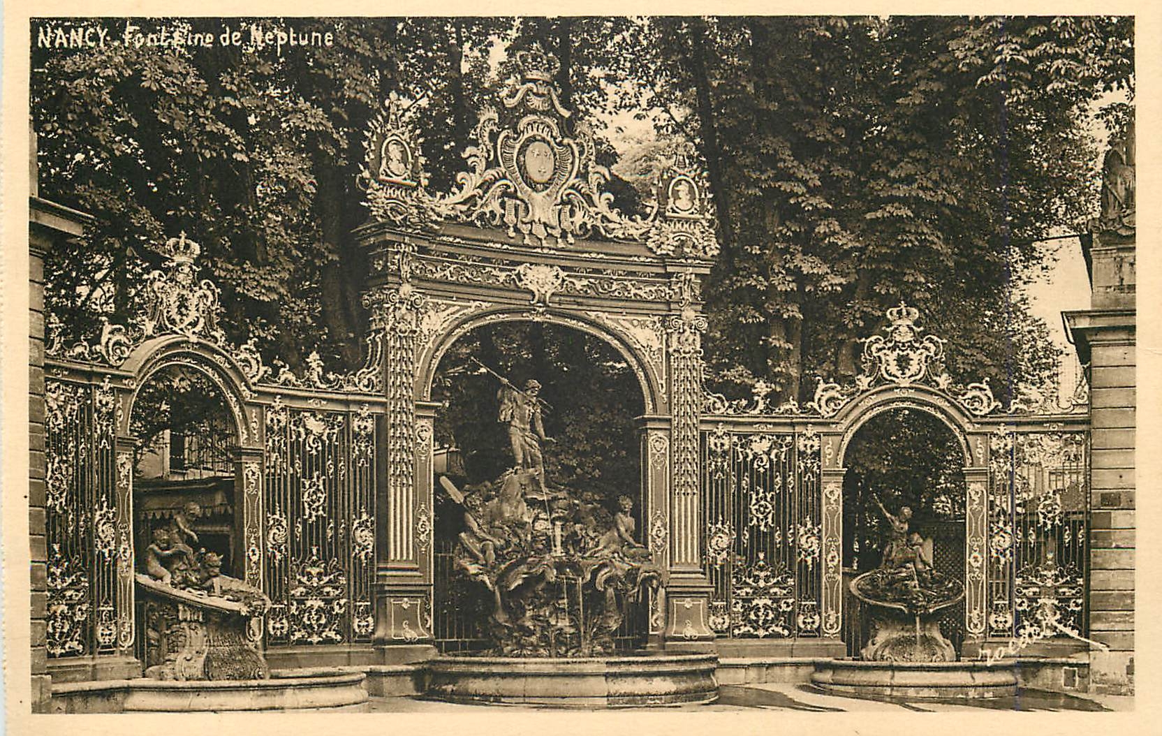 CPA Nancy La Coquette Fontaine de Neptune