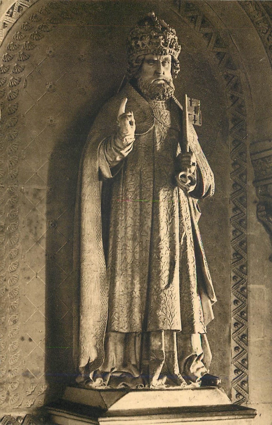 CPA Eglise Abbatiale de Solesmes Saint Pierre (XVe s)
