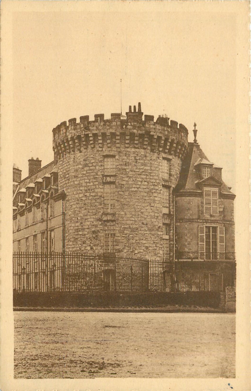 Palais de Rambouillet — Tour François 1er — Coll Moreau
