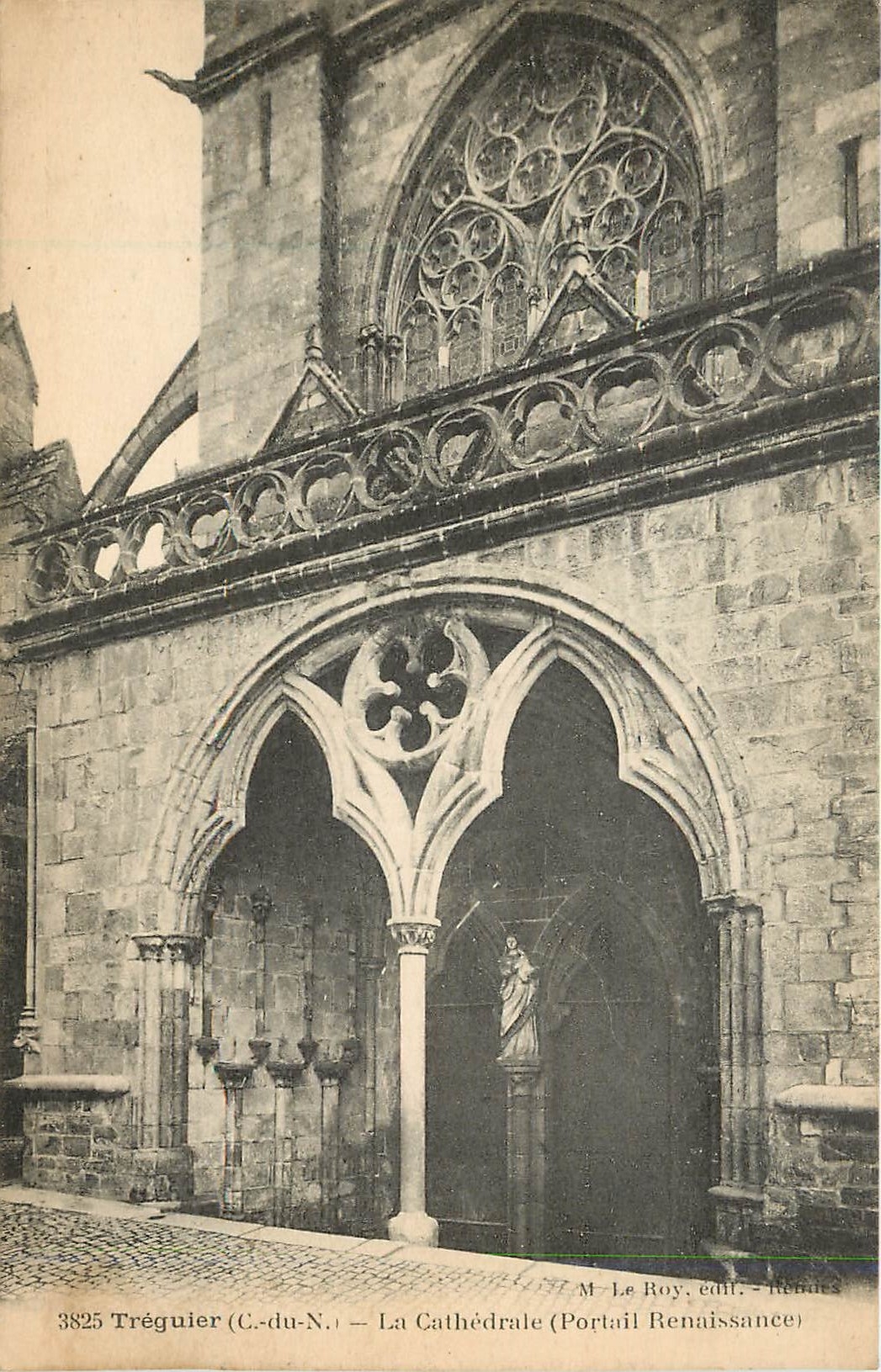 CPA Treguier C du N La Cathedrale 