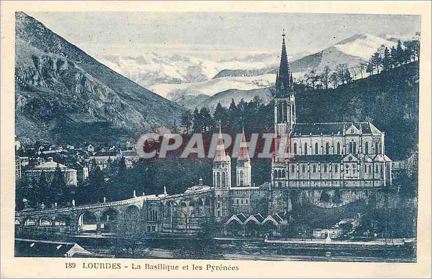 CPA Lourdes La Basilique et les Pyrenees 