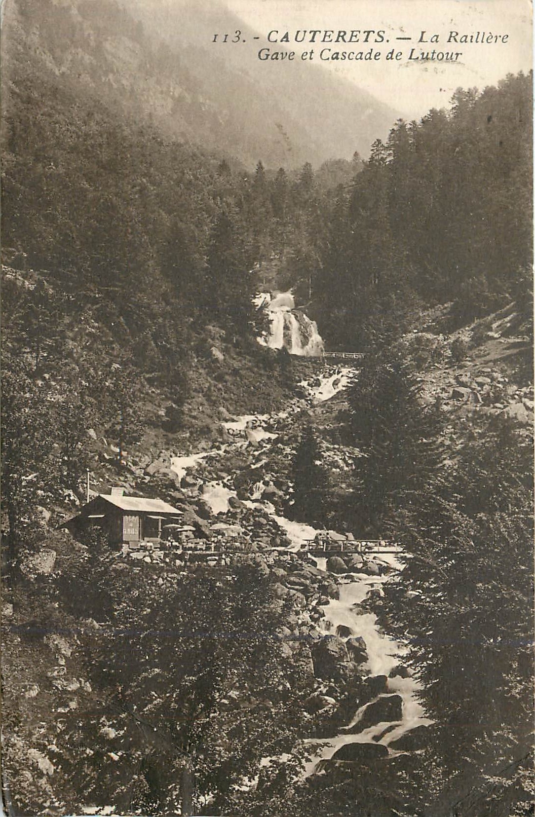 CPA Cauterets La Raillere Gave et Cascade de Lutour 