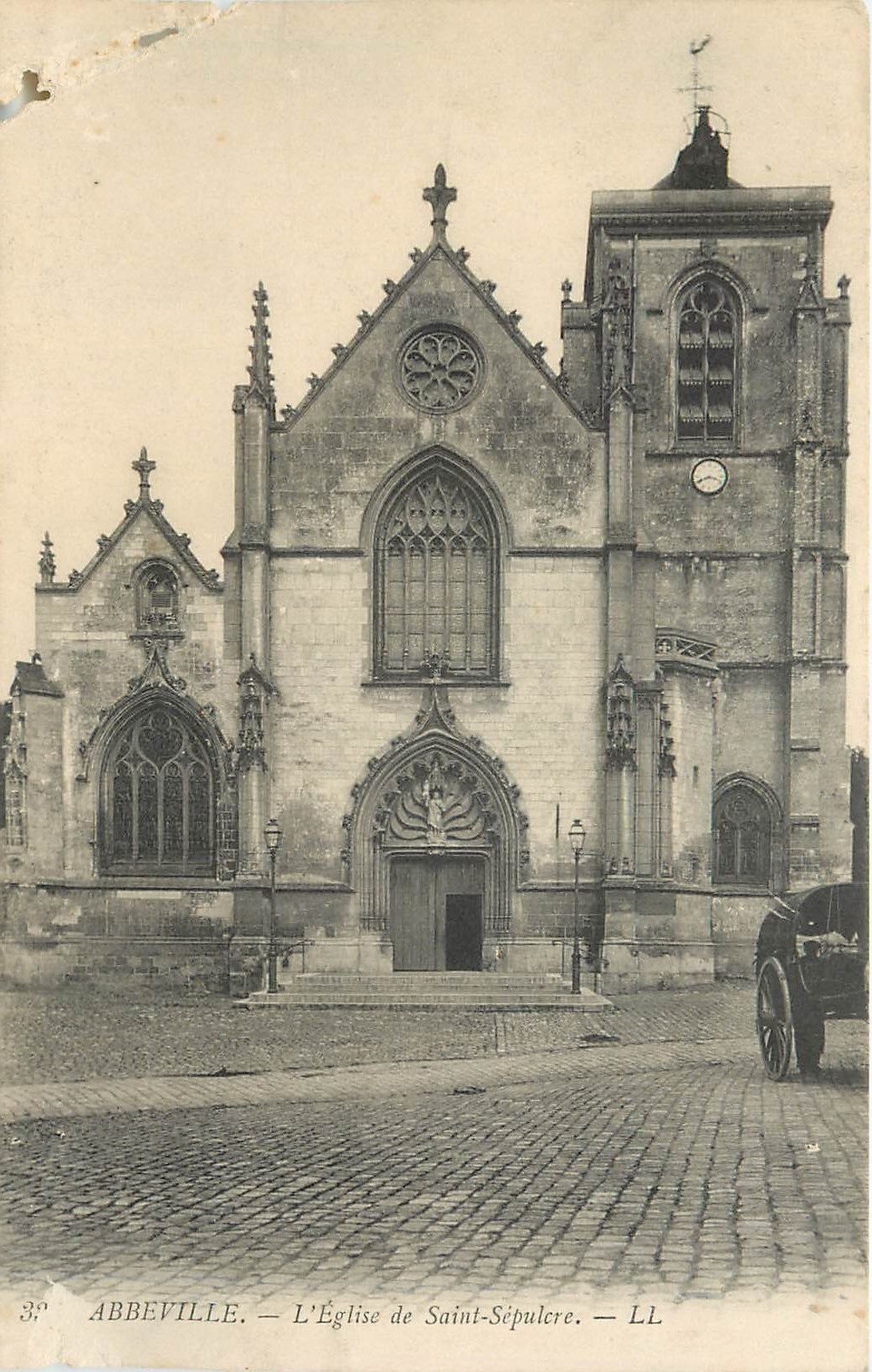CPA Abbeville L'Eglise de Saint Sepulere 