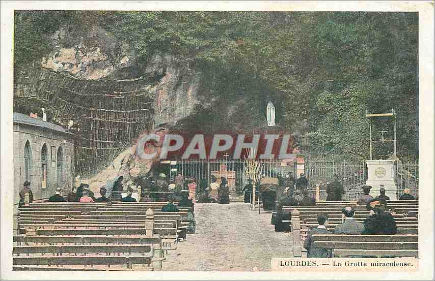 CPA Lourdes La Grotte miraculeuse 