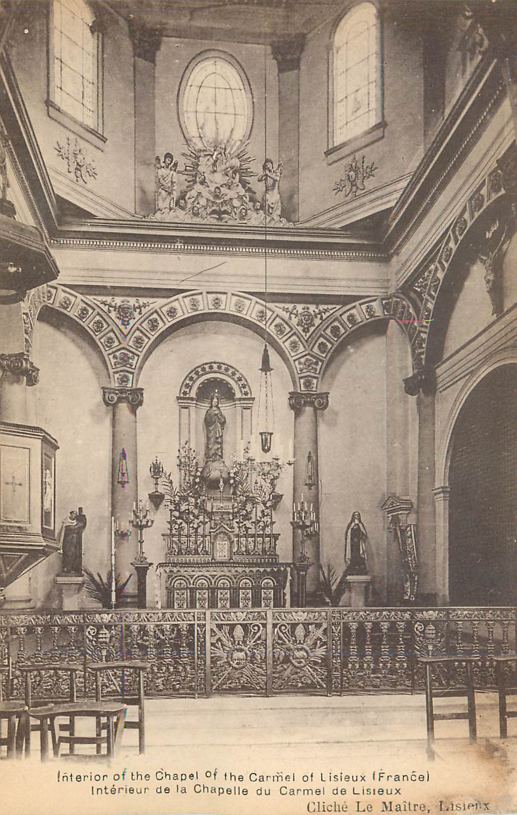 CPA Interieur de la Chapelle du Carmel de Lisieux 