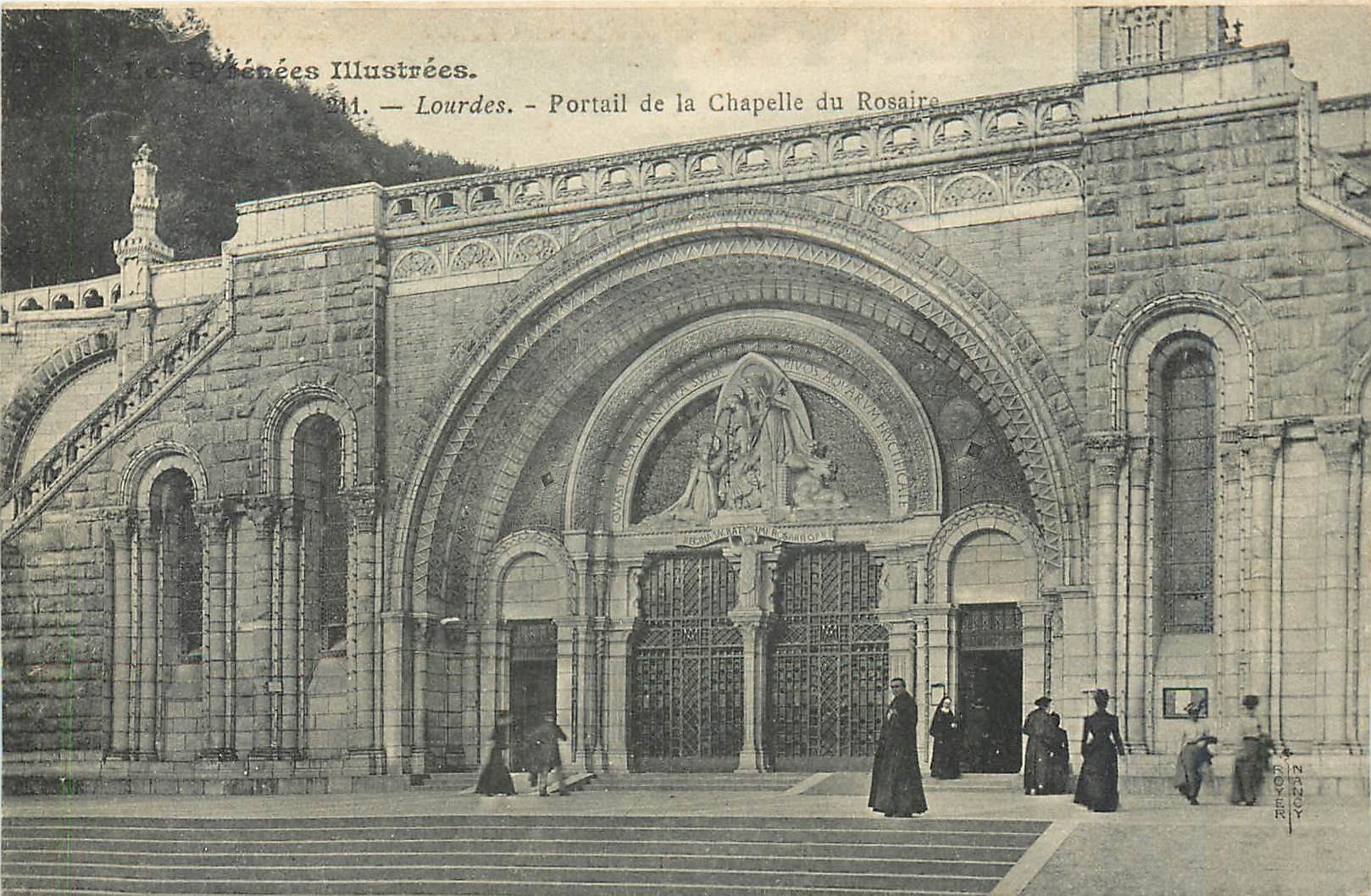 CPA Lourdes Portail de la Chapelle du Rosaire 