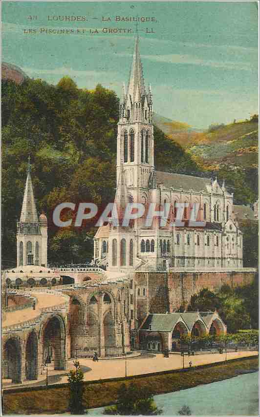 CPA Lourdes La Basilique 